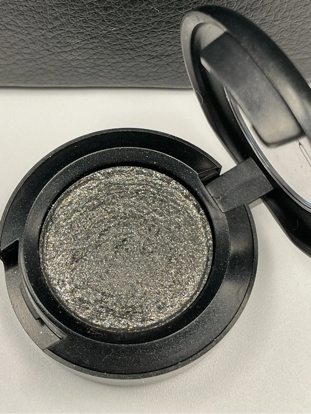 MAC Cosmetics Dazzleshadow Eyeshadow in Let’s Boogie - Swatched & LE